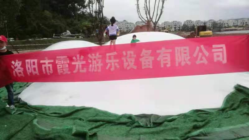 蓬江充气蹦蹦云